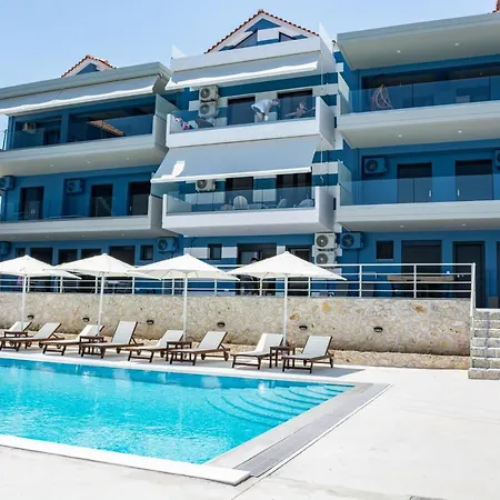Anelia's And Lydia's Design Swimming Pool Никиана